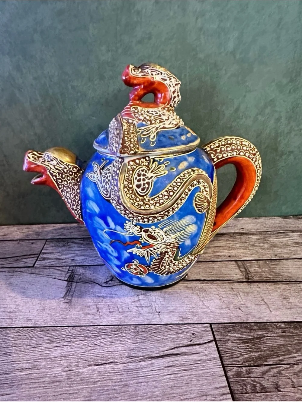 Unbranded beautiful vintage